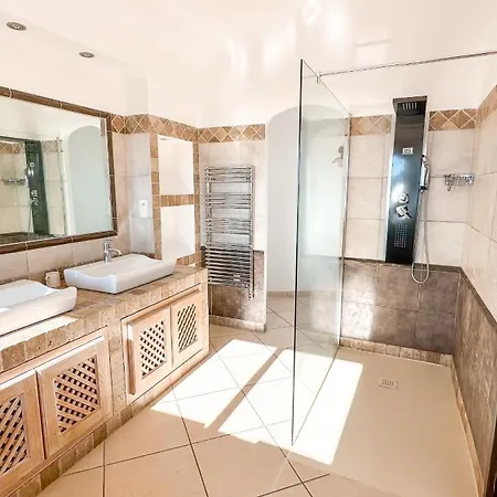 Golfo Di Sogno Villa *