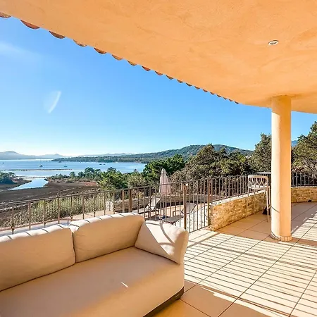 Villa Golfo Di Sogno *