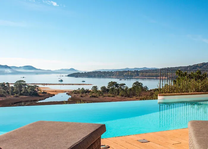 Golfo Di Sogno Villa *