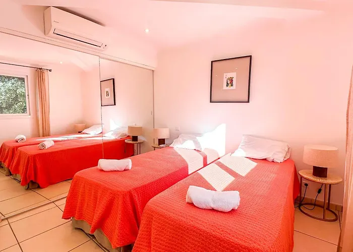 Golfo Di Sogno Villa *